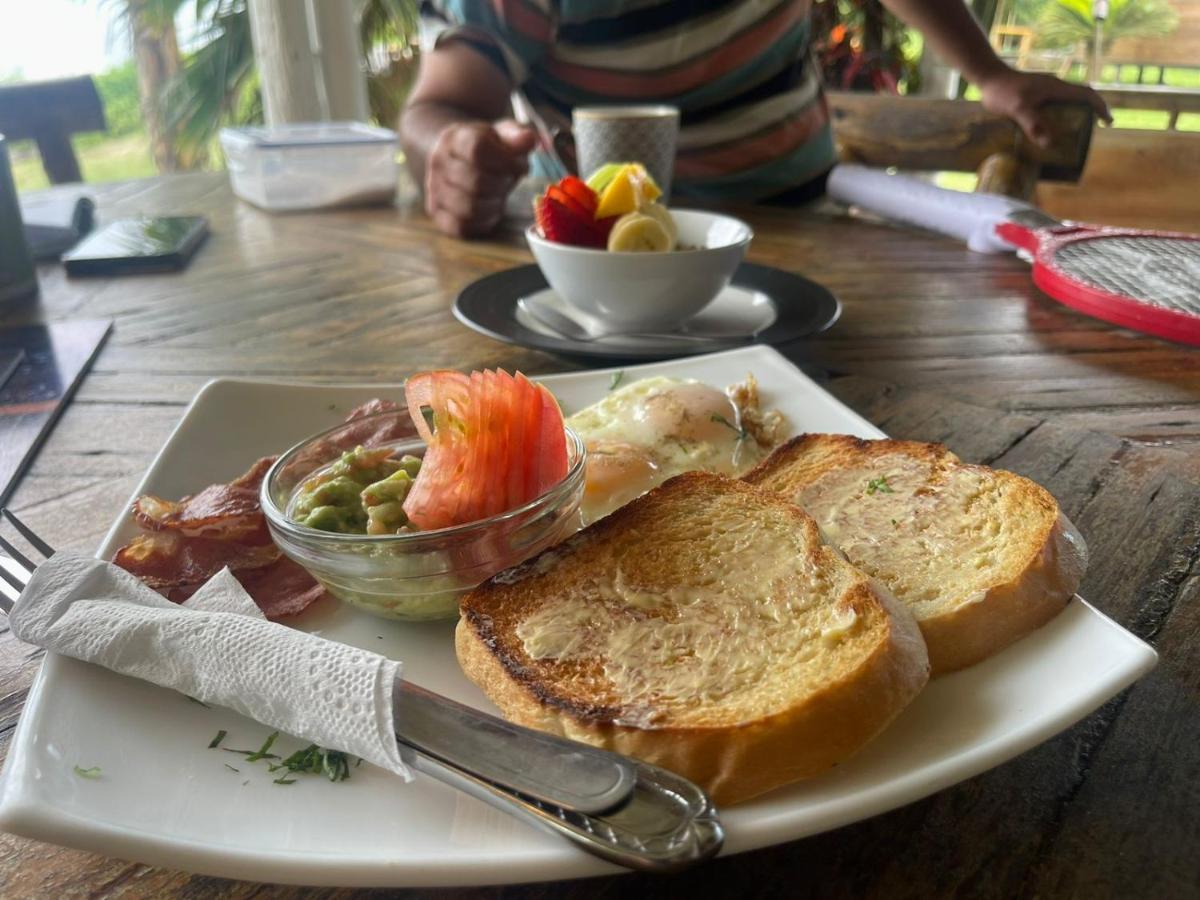 Kamala Surf & Backpacker Hostel Montanita Ngoại thất bức ảnh