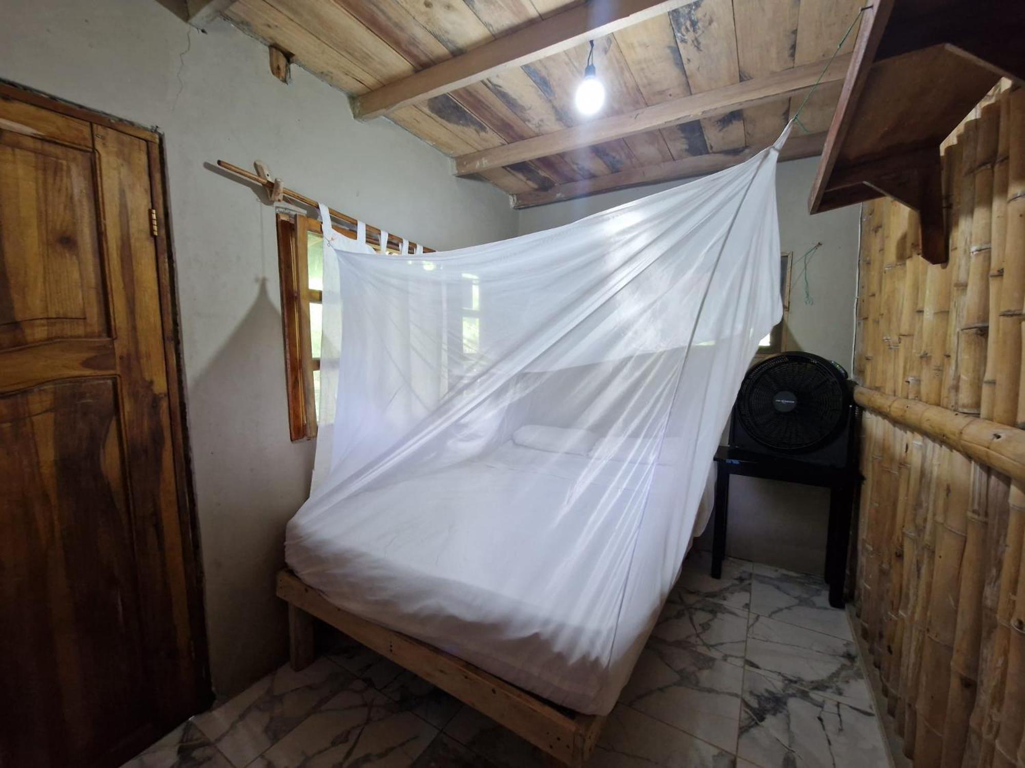 Kamala Surf & Backpacker Hostel Montanita Ngoại thất bức ảnh