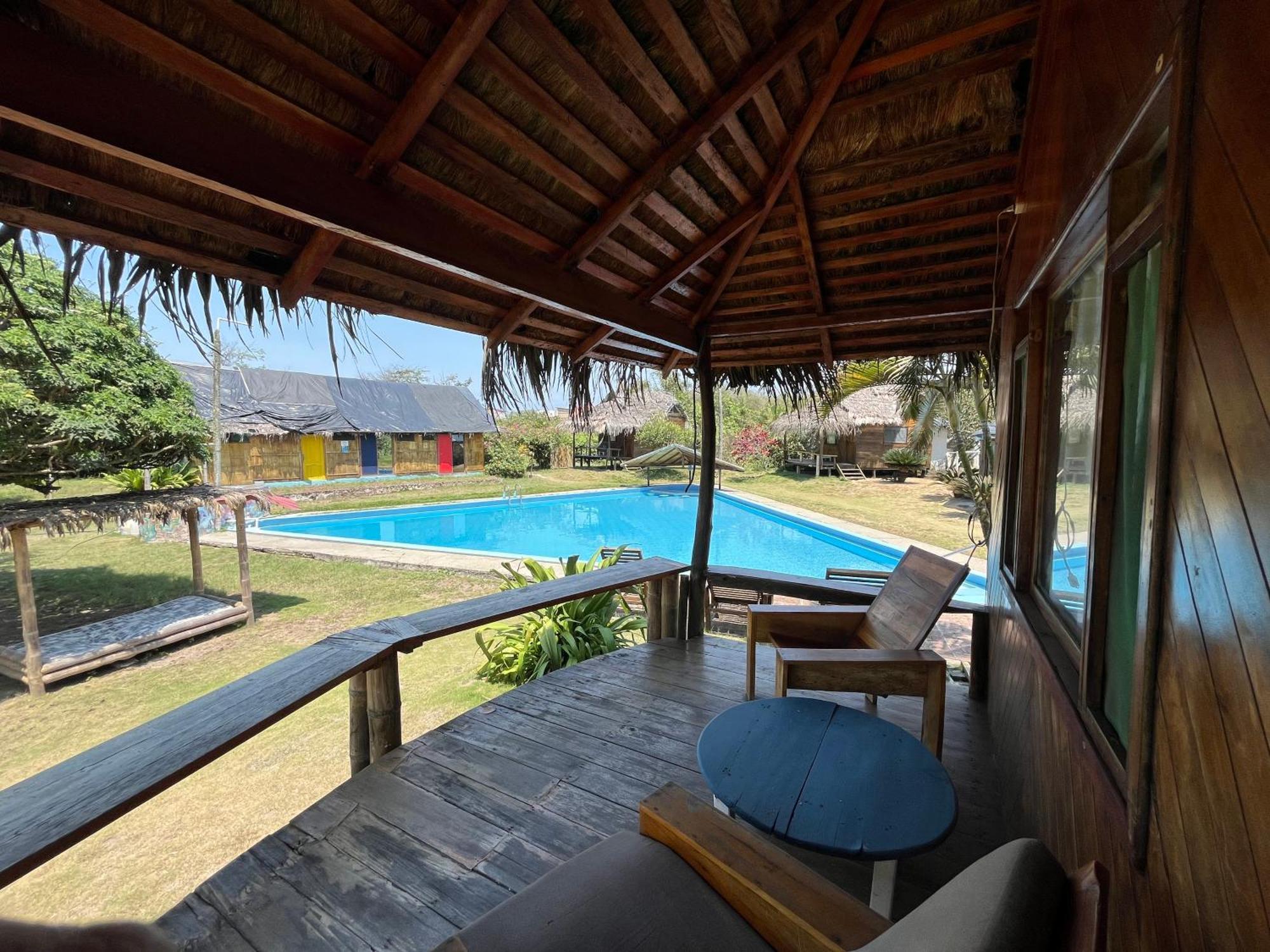 Kamala Surf & Backpacker Hostel Montanita Ngoại thất bức ảnh