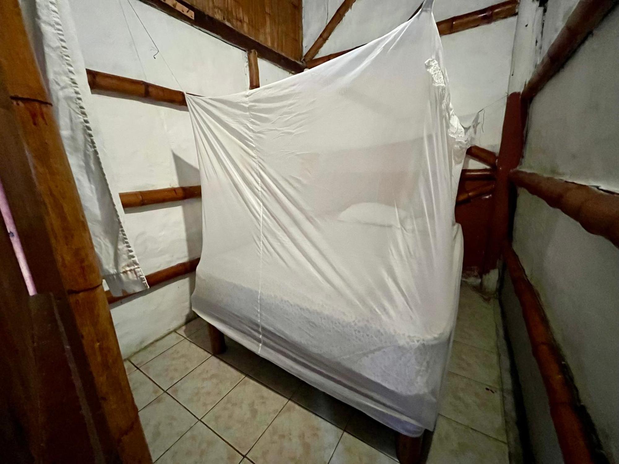 Kamala Surf & Backpacker Hostel Montanita Ngoại thất bức ảnh